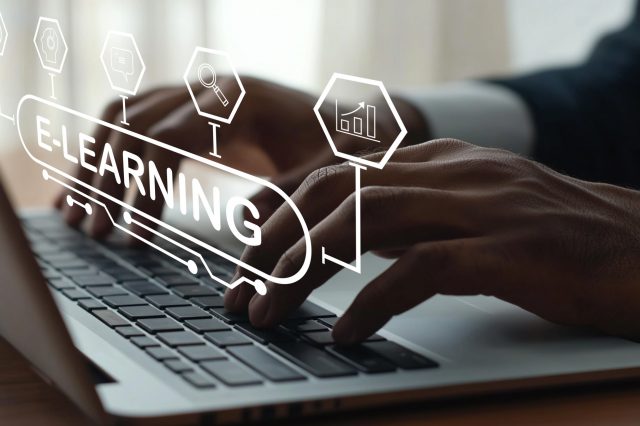 Aiming to realize highly accessible training that all employees can easily take part in – Vol. 1: How a single person’s voice led to the development of e-learning accessibility guidelines